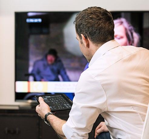 Wenn Sie Zerena Hörgeräte mit dem TV Adapter TV-A verbinden, genießen Sie ein ultimatives TV-Erlebnis.