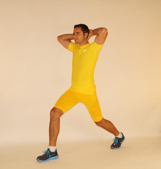 Übung 2: Kniebeugen im Ausfallschritt Mit Kniebeugen im Ausfallschritt trainieren Sie die einbeinige Kraft.
