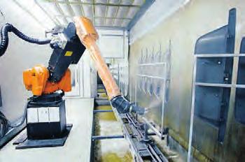 Konstant hohe Produkt- und Prozessqualität Entsprechend den Bedarfsschwankungen ermöglicht die Flexibilität der roboterbasierten Automation, Anpassungen der Produktionsmengen entsprechend dem