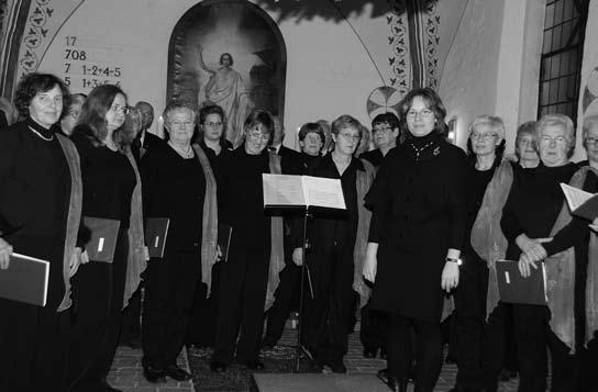 Abwechslungsreiches Konzert Mit dem von Herzen gesungenen Kanon Wiehnachtsfreden leiteten der Frauenund Männerchor des Gesangvereins Eiche Neuberend das vielfältige Adventskonzert in der Marienkirche