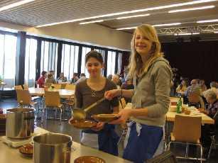 Brot für Alle / Fastenopfer K 05 Oekumenischer Kurs Mitarbeit bei den Aktionen in Zollikofen Schweizweit wird mit Bfa/FO in der Passionszeit (Fastenzeit), d.h. in den Wochen vor Ostern, auf den Hunger in der Welt aufmerksam gemacht und mit verschiedenen Projekten Geld gesammelt.