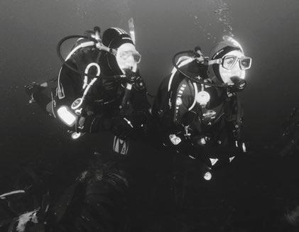 OWD-15110 (PADI Deep Diver) Nachdem du deine ersten Tauchgänge gemacht hast, wirst du bald den Wunsch verspüren, ein bisschen tiefer zu tauchen.