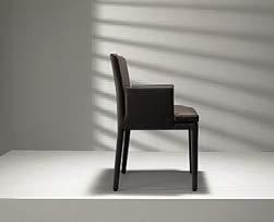 3 Wer den Stuhl komplett mit Leder bezogen wünscht, hat die Wahl zwischen zahlreichen hochwertigen Lederarten und