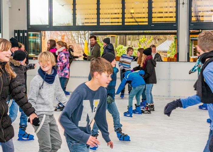 Unsere Eisbahn ist der Publikumsmagnet im Süden Berlins, weit über die Ortsgrenzen von Köpenick hinaus. Vom 2. Novemberwochenende bis März besuchen uns jährlich tausende Berliner und Ihre Gäste.