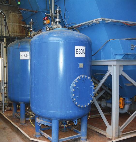 Prozesswasseraufbereitung bei afu Umfangreiche Modernisierung behandelnde Wasser unter Einsatz von Flockungsmitteln und Lamellenklärer von groben Verunreinigungen befreit wird.