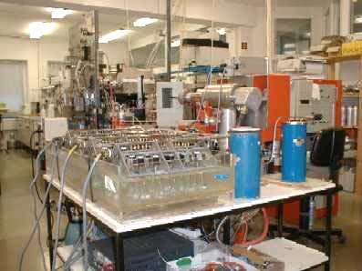 Meßtechnik und Meßwertgrößen Bei der Deuterium- und Sauerstoff-18- Isotopenanalytik wird in der Regel nicht wie bei der Bestimmung der chemischen Inhaltsstoffe der absolute Gehalt bestimmt.