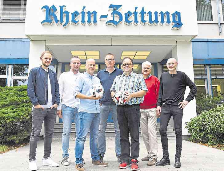 Die Sportredaktion Rhein-Zeitung Neuwied Martin Wiech Tel.: 0261/892-384 Christoph Hansen Tel.: 0261/892-371 Stefan Kieffer Tel.: 0261/892-407 E-Mail: sport.neuwied@ rhein-zeitung.