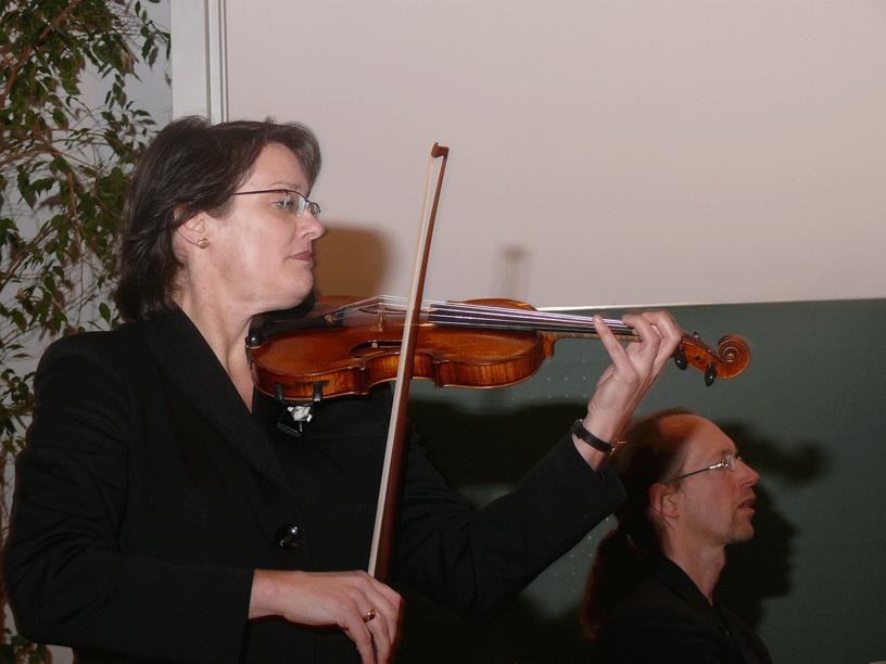 Eckhard Wiemann (Klavier) sowie die Studierenden Stefanie König