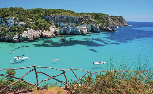 Standortreise mit Ausfl ugspaket Menorca Juwel der Balearen Flüge ab Altenrhein & Wien Die Balearen-Insel Menorca wurde von der UNESCO zum Biosphären-Reservat erklärt.