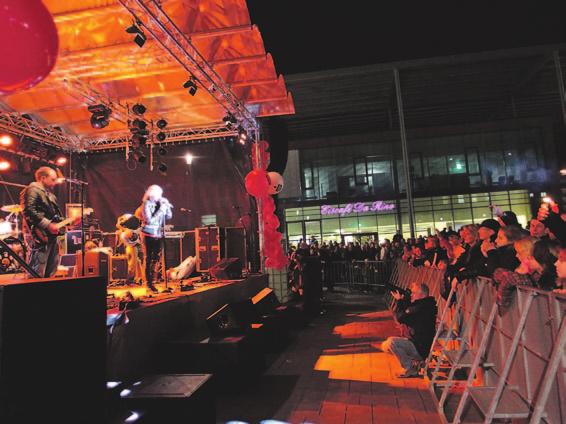 Vor allem die jungen Leute hoffen, dass das Angebot an Open Air-Konzerten in der Stadt künftig größer wird.