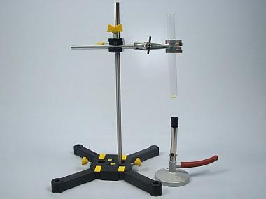 Naturwissenschaften - Chemie - Allgemeine Chemie - Stoffeigenschaften (P750200).2 Stoffeigenschaften - Brennbarkeit, Schmelztemperatur Experiment von: Phywe Gedruckt: 07.2.205 :7:33 intertess (Version 3.