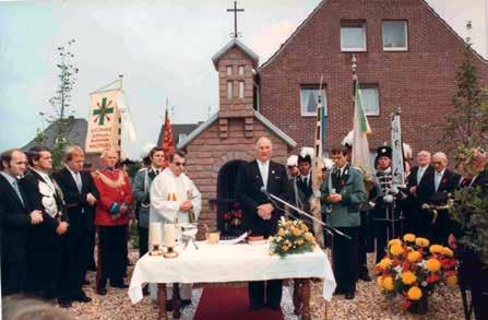Gottesdienst am St. Michaelskapellchen eine Tradition beim Schützenfest der Vereinigte Bruderschaft St. Michael und St. Josef Waldniel e.v.
