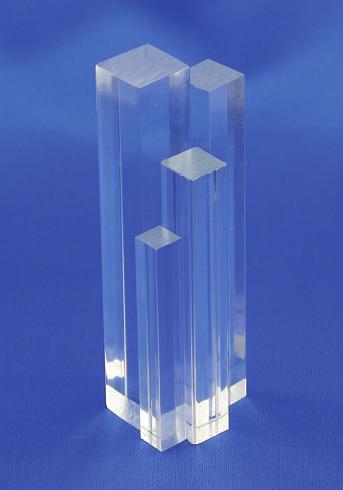 Acrylglas XT Vollstäbe transparent Längen: 2000 mm ( 4 120 mm ø) 1000 mm (150 200 mm ø) Stärken: 4, 5, 6, 8, 10, 12, 15, 18, 20, 25, 30, 35,