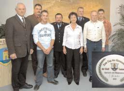 23. Dezember 2005 LUNZENAUER NACHRICHTEN Tag des Ehrenamtes 2005 Jedes Jahr im November ehrt die Stadt Lunzenau aktive Bürger, die sich im Rahmen des Ehrenamtes verdient gemacht haben.