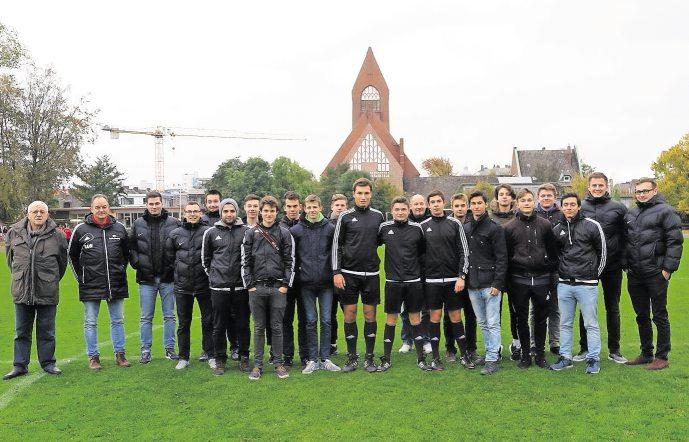 Der OTB gewann gegen Walle Bremen 3:0 und gegen Bremen 1860 ebenfalls glatt mit 3:0. Die Cuxhavenerinnen hatten einen ordentlichen Saisonstart erwischt.