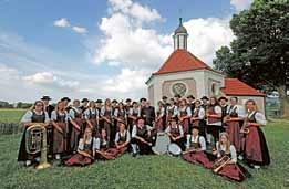Die Humpa Bumpa Revolution der Oberneufnacher Musikanten spielt sodann zum Sommernachtsfest auf. Am Sonntag, 16. Juli, wird die Heilige Messe um 8.30 Uhr auf dem Kellerberg gefeiert.
