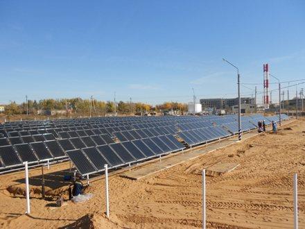 Russland: Astrakhan s Solar District Heating Plant Narimanov 2011 (Südwesten) 11.600 Einwohner Bosch Thermodynamik 2.200 Sonnenkollektoren 4.
