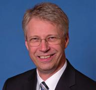DLR VORWORT Thomas Reiter, Chef des Direktorates für bemannte Raumfahrt bei der Europäischen Raumfahrtbehörde ( ESA ).