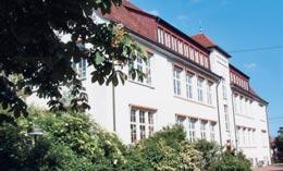 und Hauptschule Neuffenstraße 35 20 26/20 27 Lindenschule, Grundschule Kirchstraße 31 5 52 55