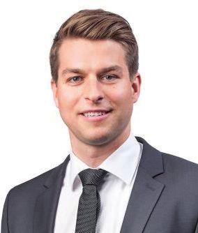 com Clemens Stangelberger ist Consultant bei PwC Österreich im Bereich Financial Services Consulting in Wien und befasst sich mit regulatorischen Themen der Versicherungsindustrie.