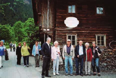Tiroler Seniorenbund Ortsgruppe Ebbs Ausflug zu Höhepunkten im Zillertal Am 22. Mai war das schöne Zillertal Ziel unseres Frühjahrsausfluges.