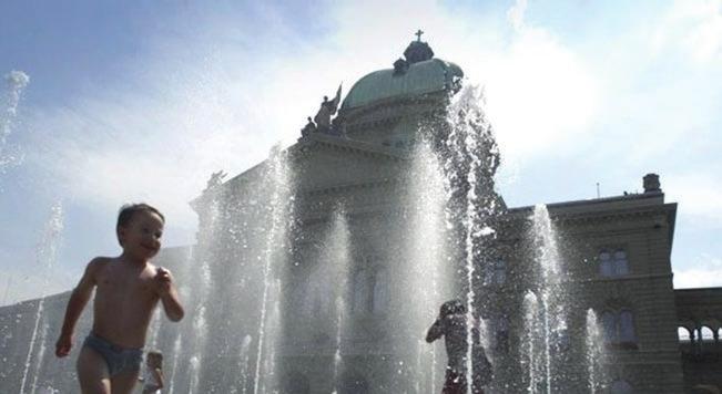 zweisprachigkeit ein schlüsselthema der HRs Der Verein Hauptstadtregion Schweiz ist ein Zusammenschluss der fünf Kantone Bern, Freiburg, Neuenburg, Solothurn und Wallis sowie mehrerer Städte,