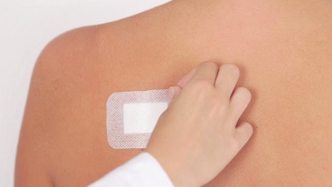 Eine wissenschaftlich validierte Methode zum Nachweis der Hautverträglichkeit sind Epikutantests. Dabei wird das Testpräparat für 24 Stunden auf der Haut von Probanden, meist am Rücken, appliziert.