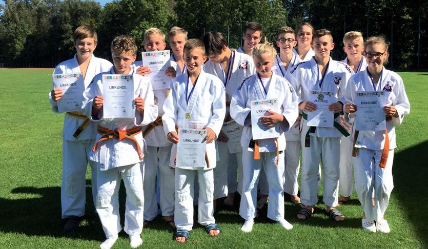Sport Polizei-Judoka überzeugen nach der Sommerpause Mit 9 Meistern bzw.
