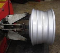 Montage Identifikation der Teile Zulässigkeit der Rad/Reifen-Kombination