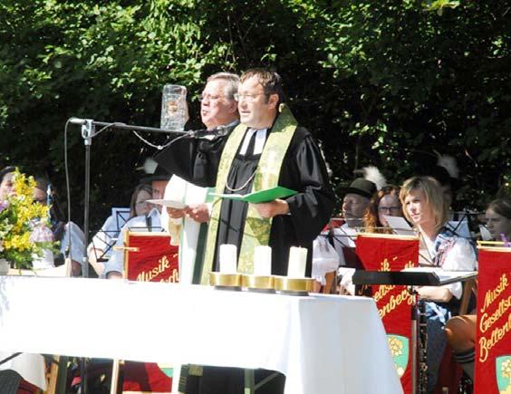 3. Ökumenisches Pfarrgartenfest im Pfarrgarten in Bellenberg Am Sonntag, 12. Juli 2009, findet das 3. ökumenische Pfarrgartenfest im Pfarrgarten der Katholischen Kirche statt.