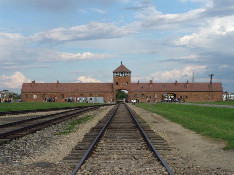 Das Konzentrationslager Auschwitz-Birkenau war das größte deutsche Vernichtungslager während der Zeit des Nationalsozialismus.