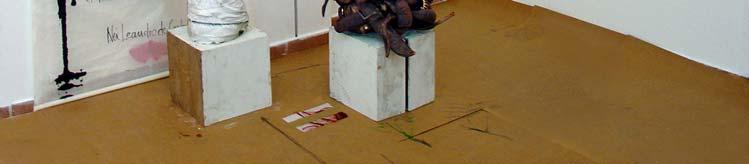 Skulptur umwickelt mit Leinen, 100 x 25 x 25