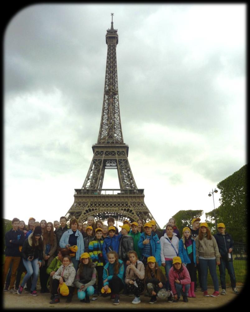 P RÍŽ V dňoch 23. -27. 4. sa 37 detí z našej školy zúčastnilo na zájazde do "Paríža". Aj napriek neprajnému počasiu sa nám celý zájazd veľmi páčil.