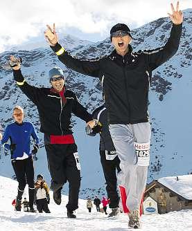 Mittwoch, 21. Dezember 2011 Sport bündner woche 43 Der Swiss Snow Walk & Run erfreut Läufer und Walker gleichermassen.