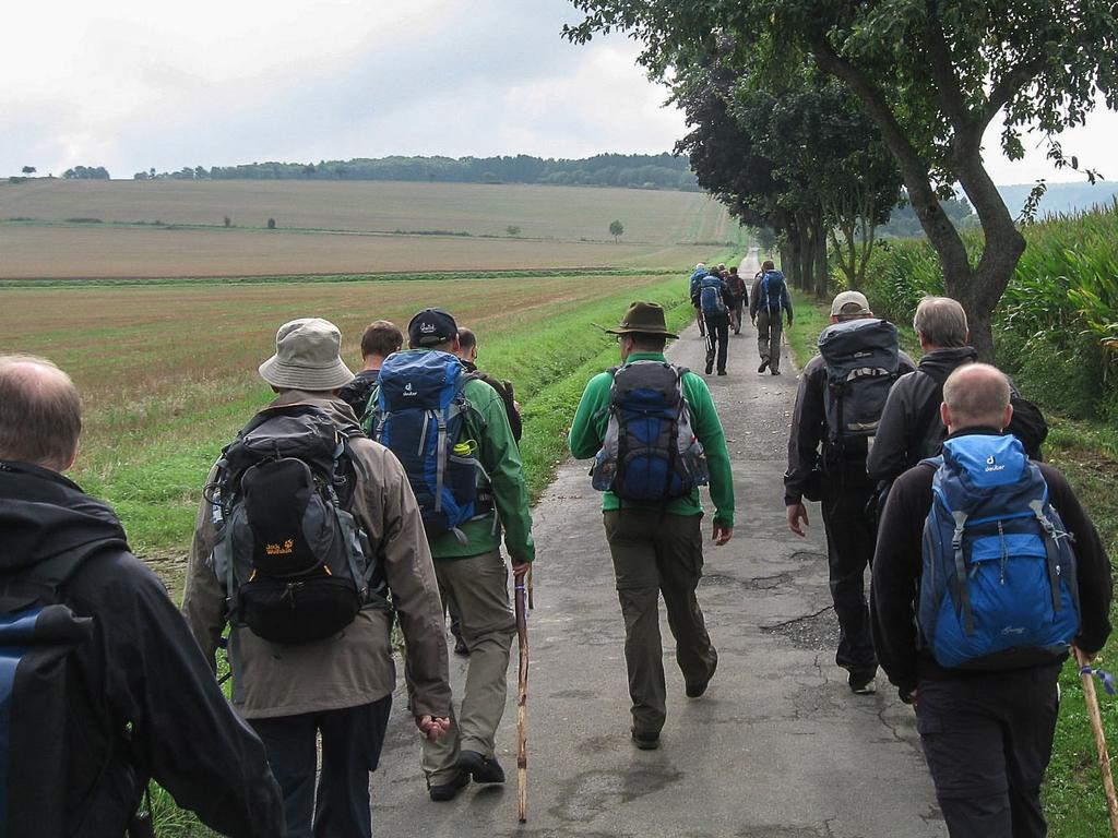 Pilgertour für Männer 2014 Die diesjährige Pilgertour für Männer im Beruf findet auf einem weiteren Abschnitt des Pilgerweges Loccum-Volkenroda statt: Wir werden vom 4. -7.