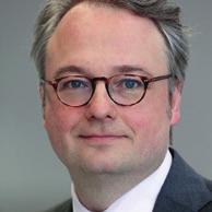 Frank Klaas Managing Director Global Public Affairs Deutsche Börse AG Basis einer gezielten und effizienten Kommunikation