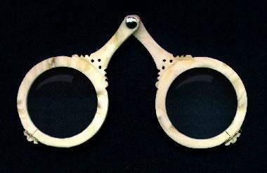 Linsen und Brillen Salvino d Armate