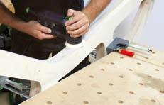 Diese dünnere Platte lässt sich einfacher sägen und die Rundungen und Schwünge können leichter geschliffen werden.