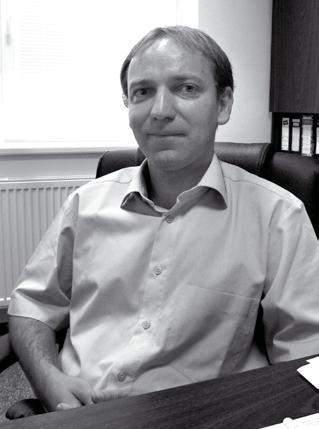 WWW.EXAM.SK DOBRÁ ŠKOLA 3 Rozhovor Ing. Peter Halák (35) stál v roku 1997 pri zrode neziskovej organizácie P- MAT (www.p-mat.sk), v ktorej pôsobí dodnes ako predseda správnej rady.