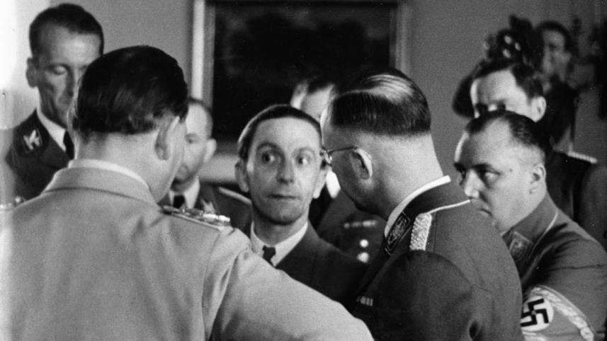 Himmler im Gespräch mit Reichspropagandaminister Goebbels und Reichsmarschall Göring.