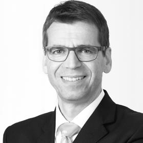 REFERENTEN JOCHEN DELFS Wirtschaftsprüfer Steuerberater Jochen Delfs berät seit 20 Jahren Familienunternehmen, insbesondere im Bereich der Unternehmensnachfolge.