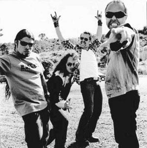Členovia skupiny sa zoznámili vďaka inzerátu v novinách, ktorý podal bubeník Lars Ulrich. Spevákom a sprievodným gitaristom je James Hetfield, sólovým gitaristom Kirk Hammet.