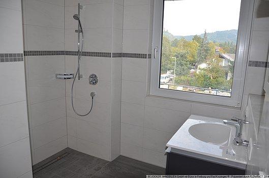 Burgblick Große Dusche