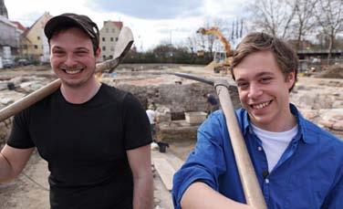 Ausgrabungen und das Beispiel Ötzi (Filmsequenz 3:50 min) Tobi besucht den angehenden Archäologen Werner in Regensburg.