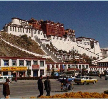 Tibet und der Yangtze Beijing - Xi'an - Lhasa - GYangtze - Shigatse - Lhasa - Chongqing - Yangtze Kreuzfarht - Yichang - Shanghai - Suzhou - Tongli - Shanghai (18 Tage) (max.