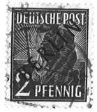 4 Slika 4. Prva marka (Zapadnog) Berlina (Muzej Slavonije Osijek -Filatelistička zbirka, MSO 225210) Poštanske marke zapadnog Berlina Zapadni Berlin je počeo 3.
