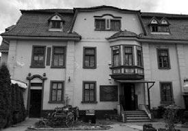 DG Jahrbuch, Vol. 23, 2016. str. 377-394 Ivanka Kasumović, Mario Tadić: Poznate građevine u Osijeku koje su izgradili Nijemci... sinagoga jedina je u potpunosti sačuvana sinagoga na našem području.