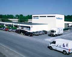 Das Hochregallager in Illertissen übernimmt im Jahr 2012 sukzessive die zentrale Funktion in der Kränzle Logistik. Damit rücken Produktion und Logistik an einem Standort zusammen.
