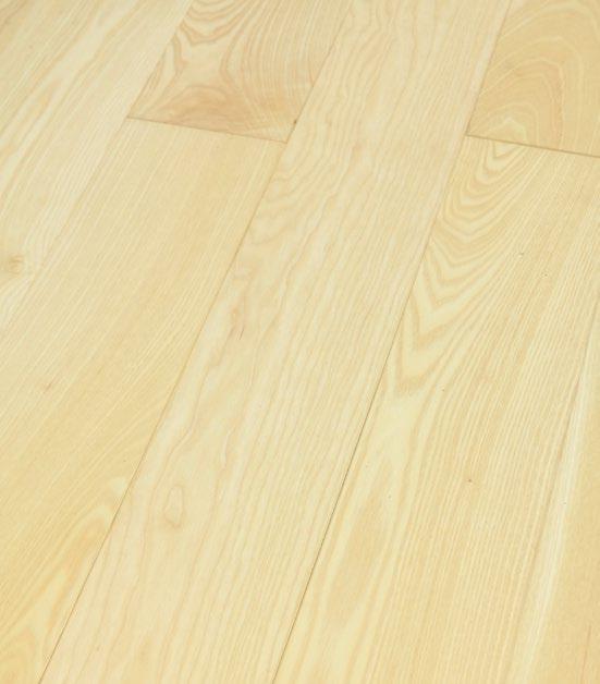 Herkunftsland der Esche Eleganz ist Europa und sie stammt aus nachhaltiger Forstwirtschaft. This grading ash elegance is one of our purest selections of ash planks.