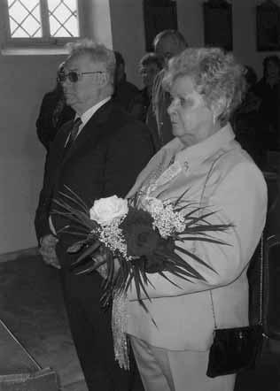 Die große Familienfeier fand dann am folgenden Samstag, dem 10. Mai, im eigenen Garten statt. zur goldenen Hochzeit Im Jahre 1958 feierten Herr Ferdinand Peiritsch und Frau Ingeborg geb.